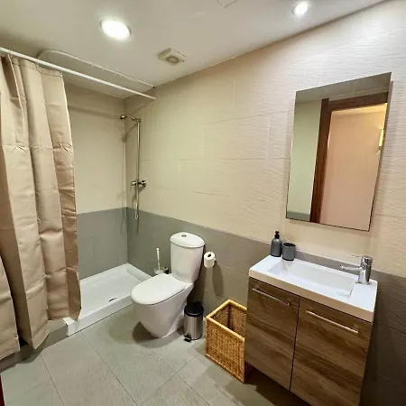 Apartament In With Pool And Parking