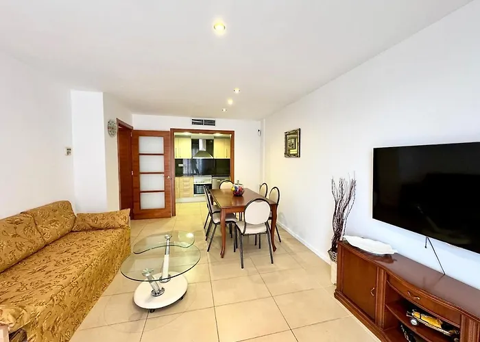 In With Pool And Parking Lloret de Mar